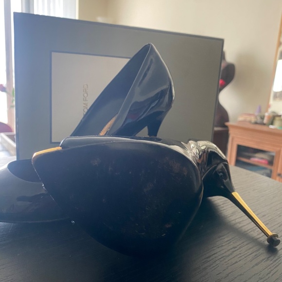 RARE Tom Ford Patent Leather Peep Toe Pumps - Picture 5 of 6
